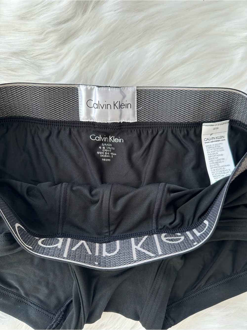 Calvin Klein Customized Stretch Low Rise Trunk Men’s Small Black NWOT - Picture 8 of 10